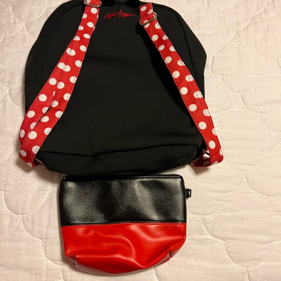 USED ONE TIME Authentic Minnie backpack with extras - Picture 2 of 8